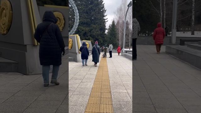 Монумент славы -город Новосибирск