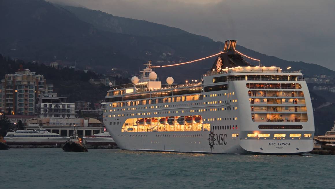 ЛаВояж. Обзор лайнера MSC LIRICA. Бронирование круизов на 2025 - 2026.