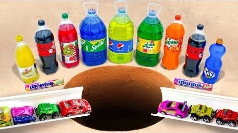 Мультики для детей ЭКСПЕРИМЕНТ: 1000 шариков против гоночных машин,