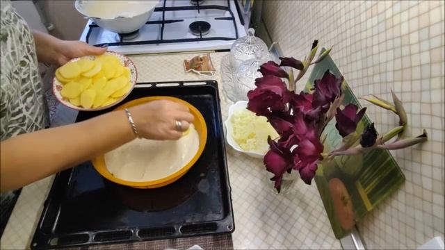 Заливной рыбный пирог. Тесто на майонезе легкое, мягкое.