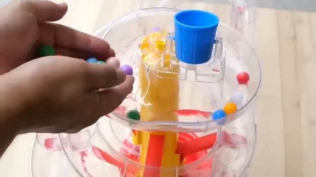 Успокаивающая игра «Бег шариков» ASMR ☆ Обзор самой популярной игры и развития ребенка!