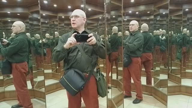 экскурсии в СПб, музей оптики, оптические иллюзии, зеркальная комната, 29 марта 2025
