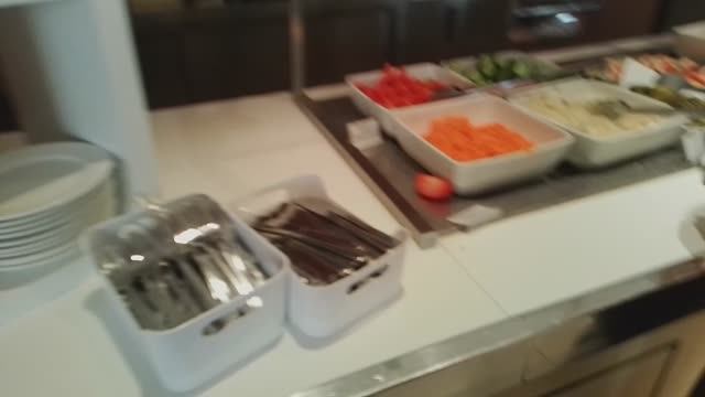 завтрак шведский стол в отеле гостиница Космос Прибалтийская, СПб, 30 марта 2025