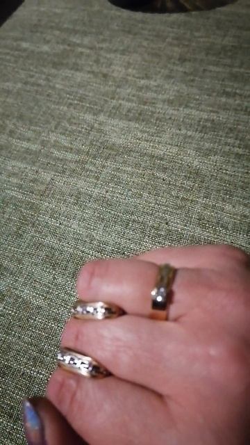 кольцо и серьги золотые