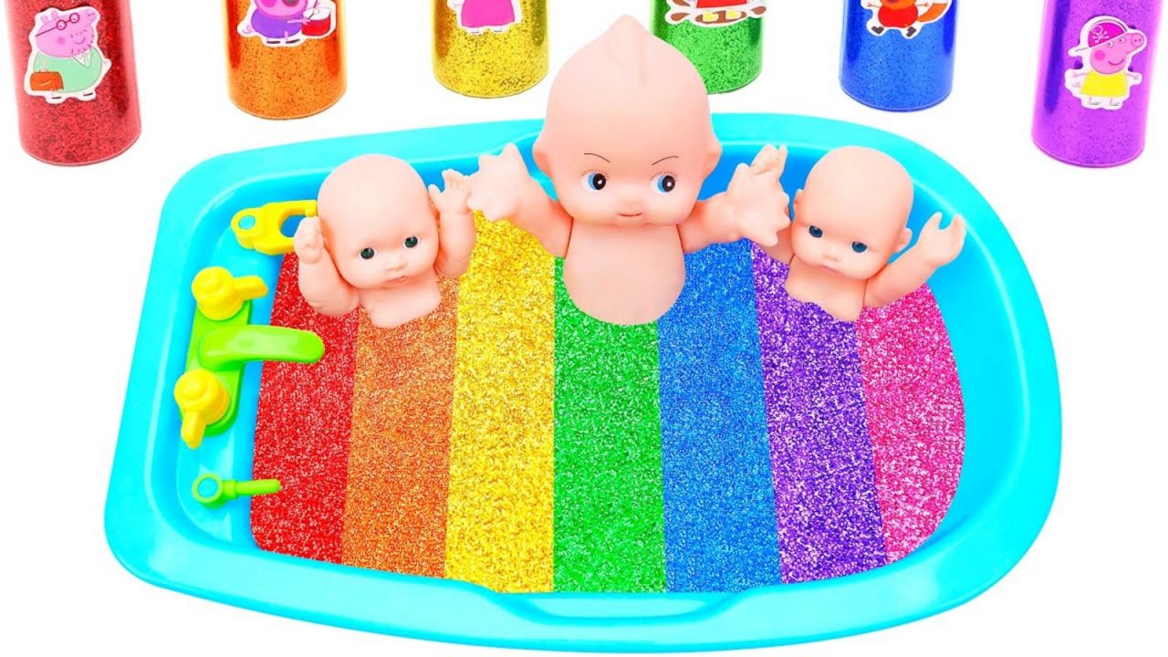 ВАННАЯ С РАЗНОЦВЕТНЫМИ СЛАЙМАМИ КУПАЕМ ПУПСИКОВ ВИДЕО ДЛЯ ДЕТЕЙ