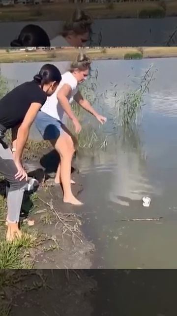 вроде бы не блондинки