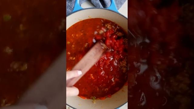 Суп с фаршем и орзо — простое блюдо, которое готовится в одной кастрюле за 30 минут.