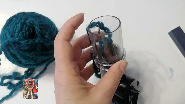 Плету шнурок из толстой пряжи