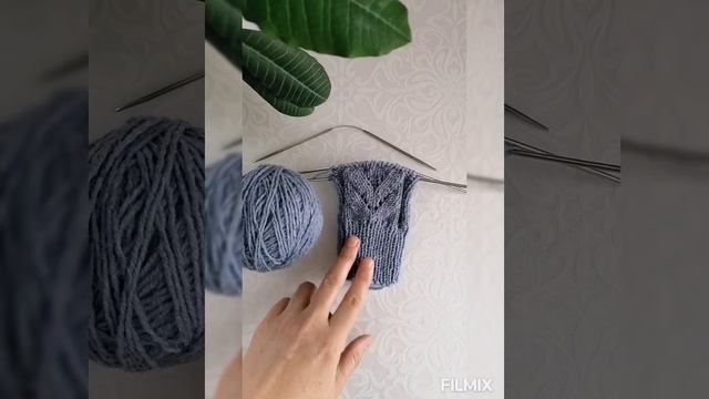 Новые моточки пряжи и что вяжу. 🧶