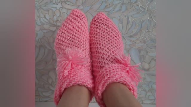 Простые домашние следочки-тапочки спицами._МК