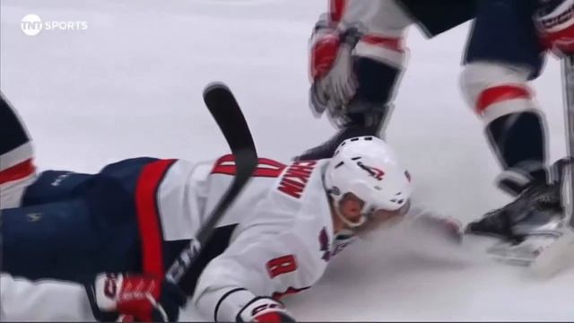 ОВЕЧКИН  ВЕЛИЧАЙШИЙ ИГРОК.ОН СДЕЛАЛ ЭТО ПОБИЛ РЕКОРД ГРЕЦКИ..