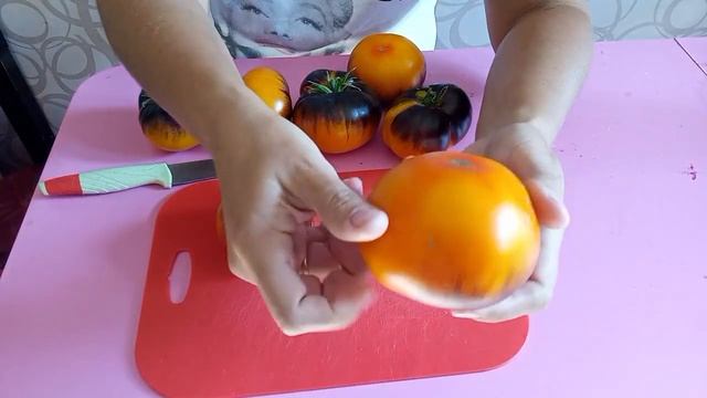 Томат "Янтарная галактика"