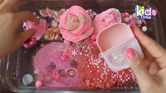 Смешиваем тени «Розовое яблоко», макияж и блёстки в слайм! Увлекательное видео со слаймом!★ASMR★