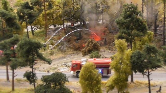 экскурсии в Санкт Петербурге, Гранд Макет, Лесной пожар, пожарные машины, пожарный вертолет