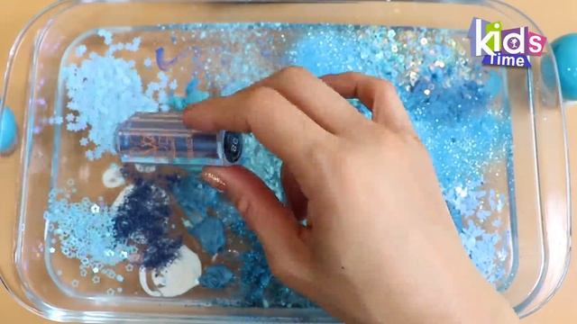 СЛАЙМ Дораэмон!  Смешиваем синие тени, макияж и блёстки в слайм! Увлекательное видео со слаймом! ★AS