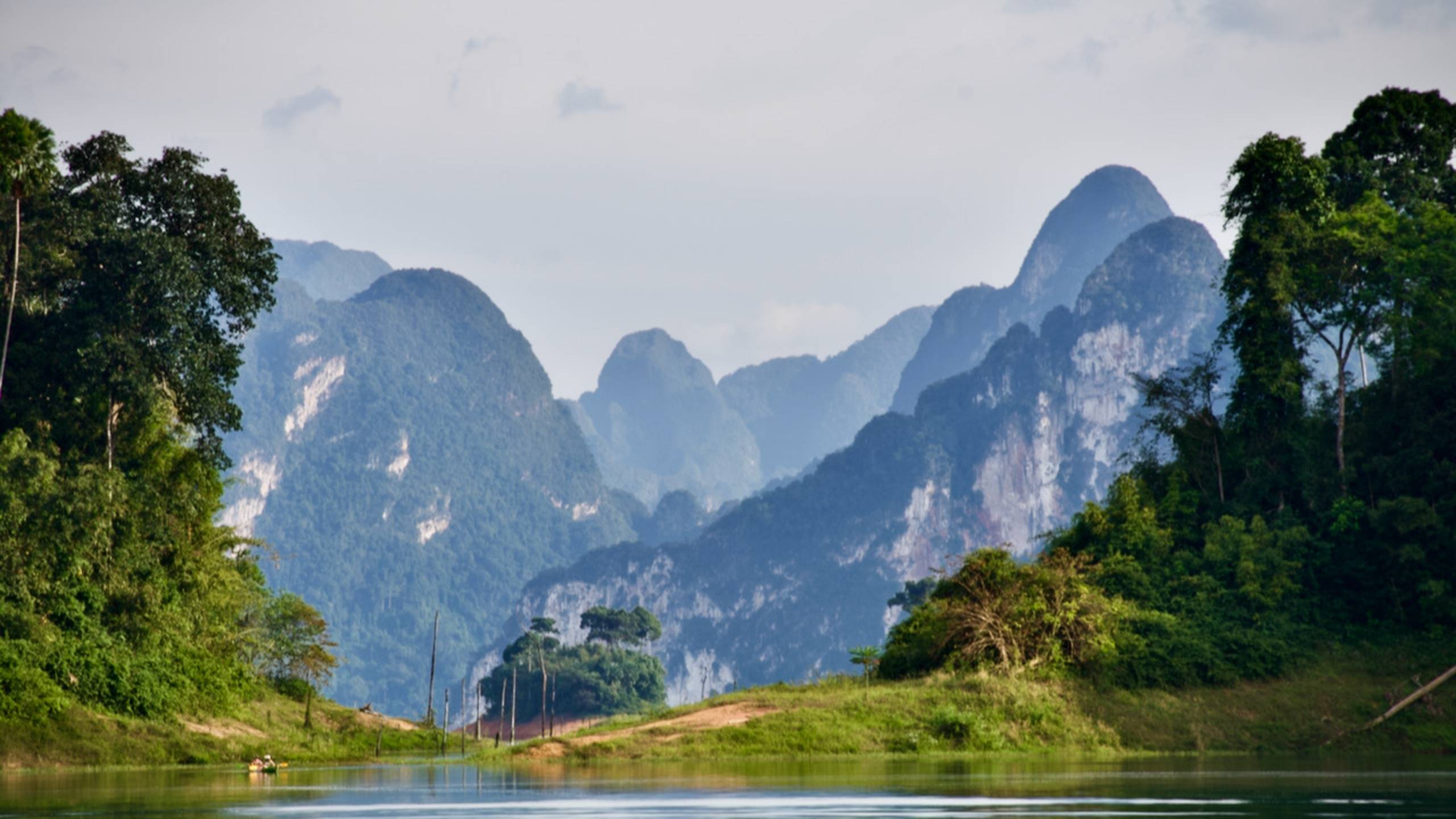 Озеро Чео Лан – уголок первозданной природы