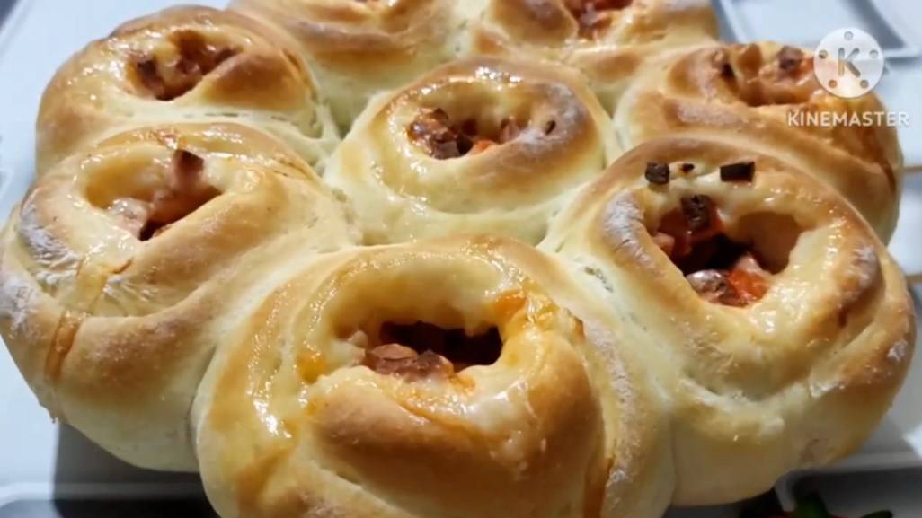 Выпечка из дрожжевого теста, Булочки из дрожжевого теста в духовке с начинкой