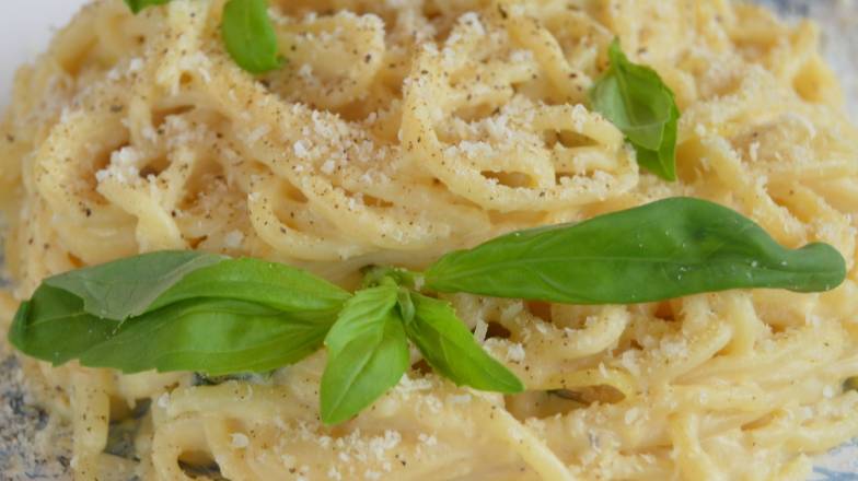 Хрустящая лапша из гороховой муки.