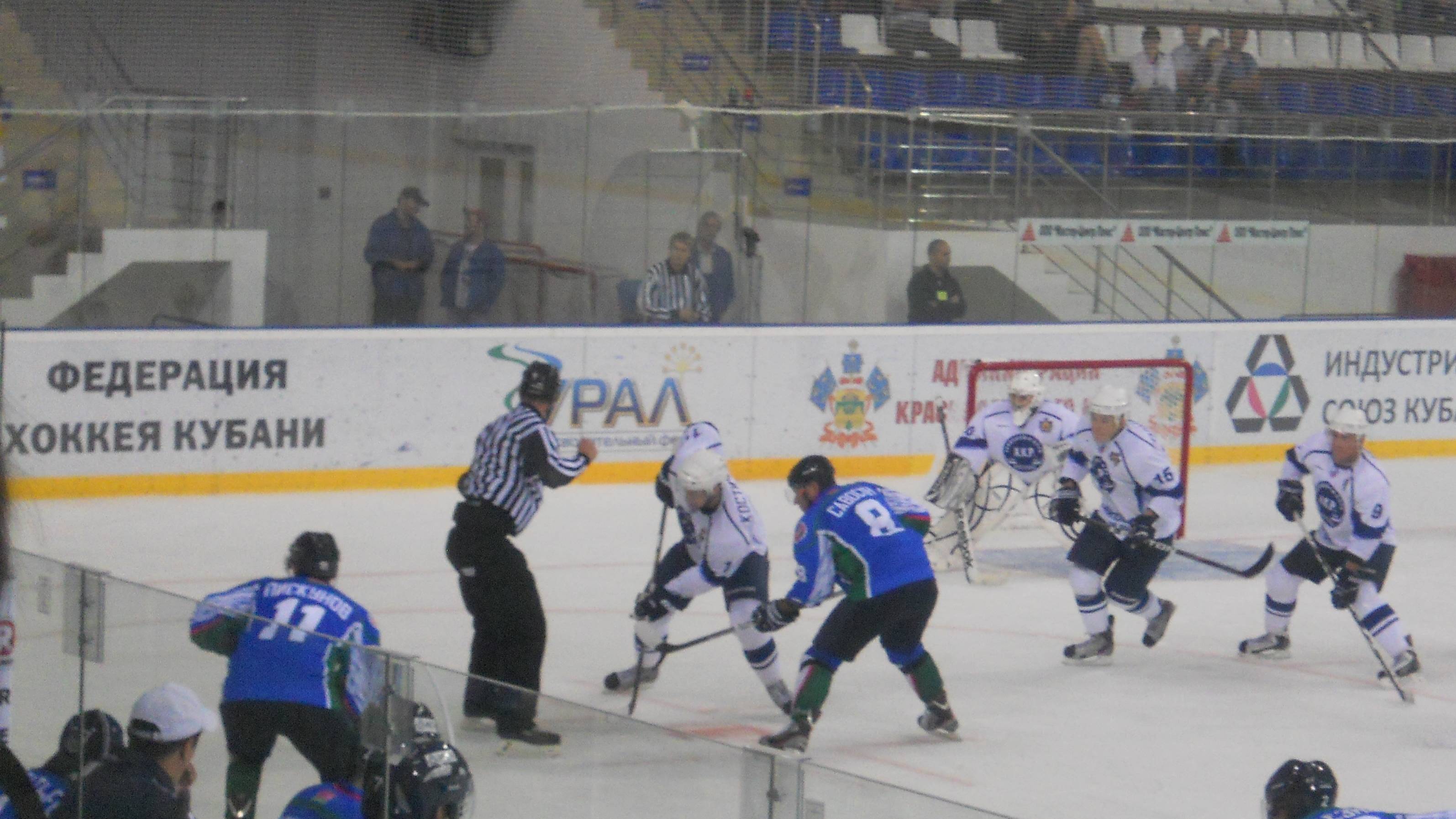 Иноземец играет в хоккей. Анахайм. Плей-офф.