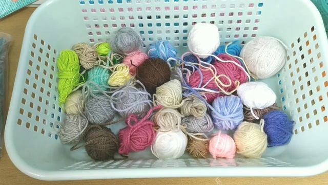 Вязание из остатков пряжи. Маленькие игрушки крючком. Серия 3