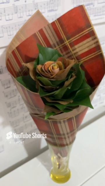 Роза из осенних листьев 🍁