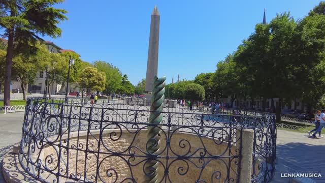 Стамбул. Прогулка по площади Султанахмет, Ипподром. Старинные колонны византийской империи