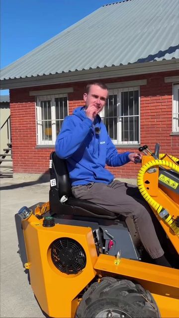 Как отмыть/очистить территорию от грязи и пыли? #Баумех #Минипогрузчик