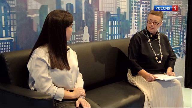 «Время героев» - Песня на фронте нам жить помогает