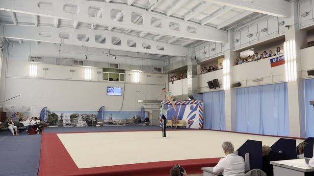 СмП 13-19, Айрапетян Варвара - Максютов Кирилл, Балансовое упражнение