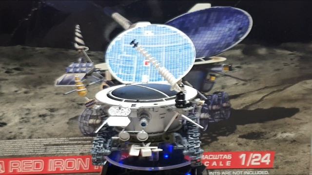 Сборная масштабная модель советского планетохода "Луноход-1" от компании RED IRON MODEL 1/24