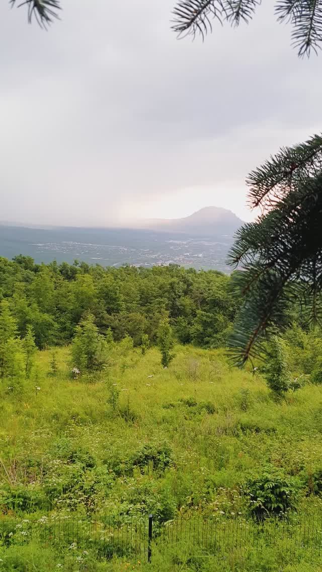 Ураган над горой Бештау. Кавказ. Пятигорск