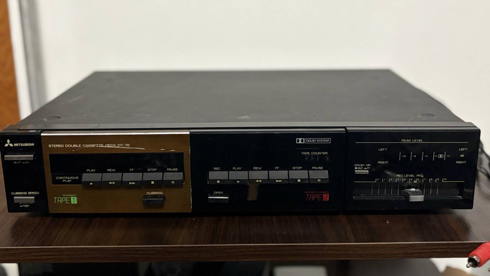 Двойная кассетная дека Mitsubishi DT-76-произведенно в Тайване-1980-год