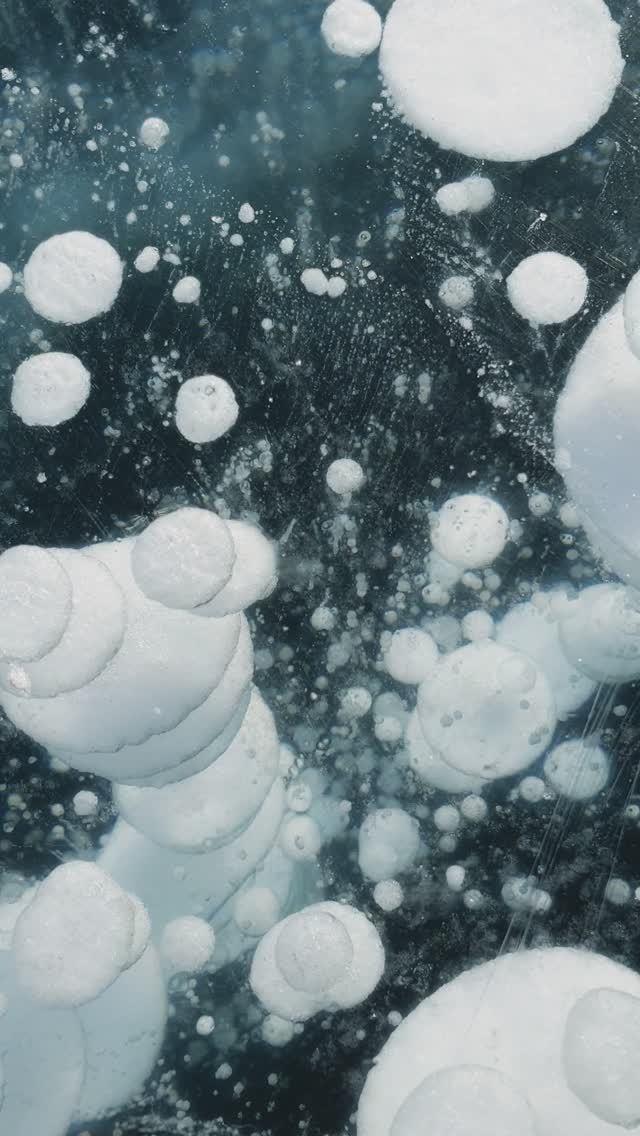 Прозрачнее стекла. Лед Байкала