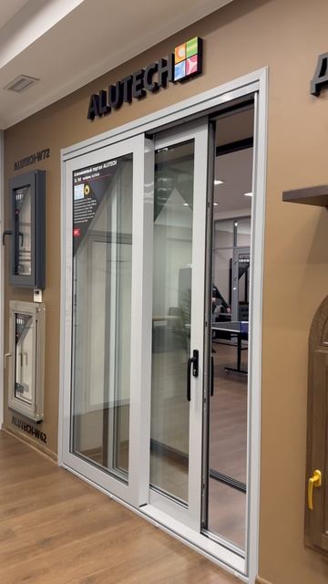 Оконный шоу-рум на Суворовском проспекте, 54 | Оконная компания компания RS