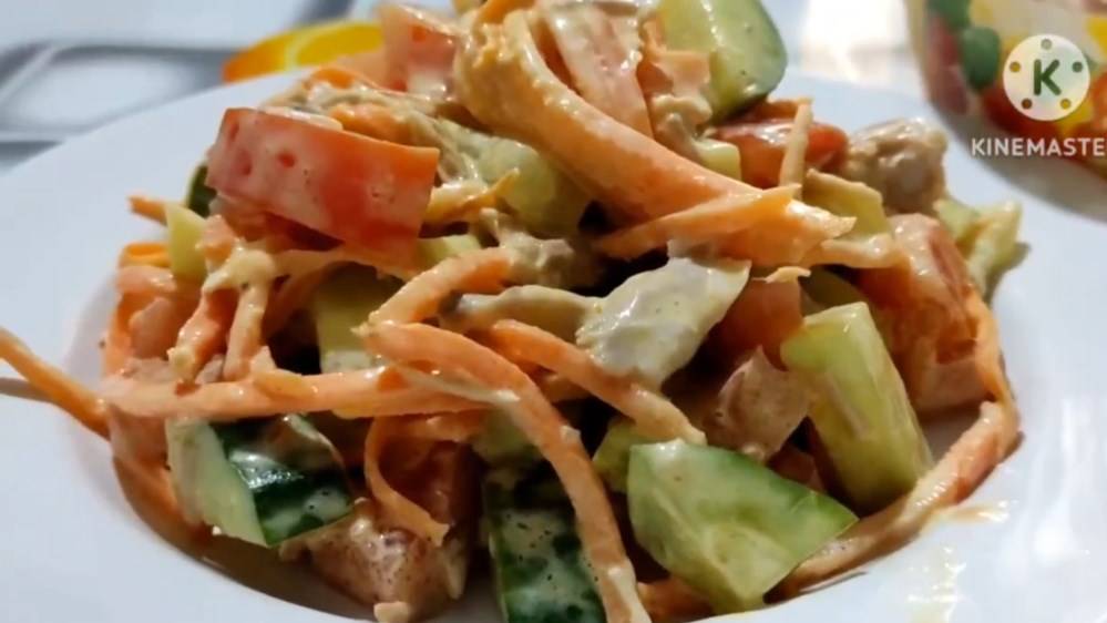 Очень вкусный и быстрый салат из 4-х ингредиентов