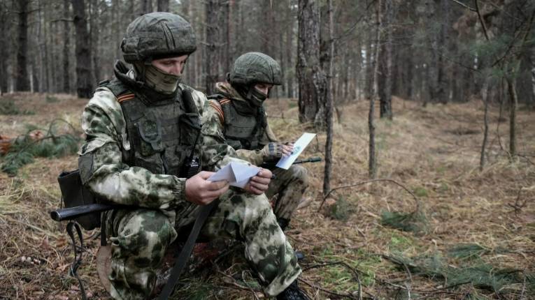 За горами река ... Возвращайся домой.