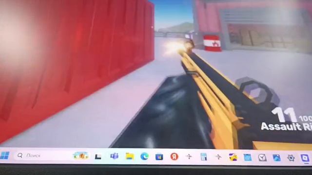 Играю соперники роблокс со своим подписчиком.