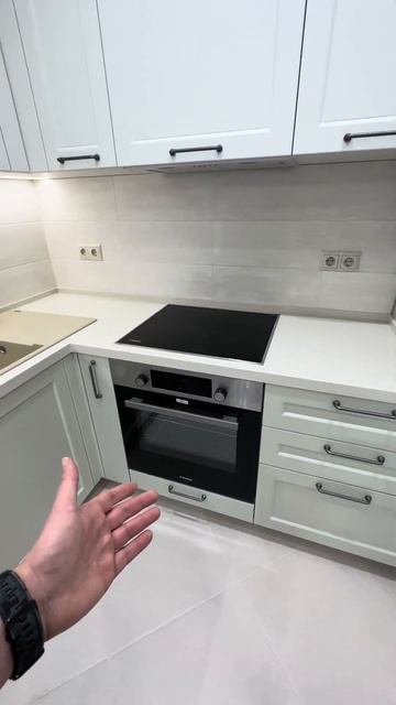 Кухня в современном стиле с умной техникой и оригинальными решениями для хранения | ЖК Каширка.Like!