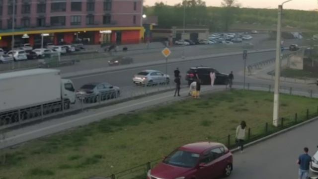 СМЕРТЕЛЬНЫЙ ПЕРЕХОД\\на самокате под машину\слепая зона грузовиков\въехал в людей на переходе\