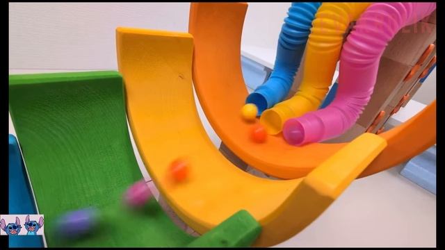 Машинки🚘🚗🚗🚓🚓🚓🚑🚑🚔🚖🚙🛻🏎️ шарики🎈🎈🎈🎈