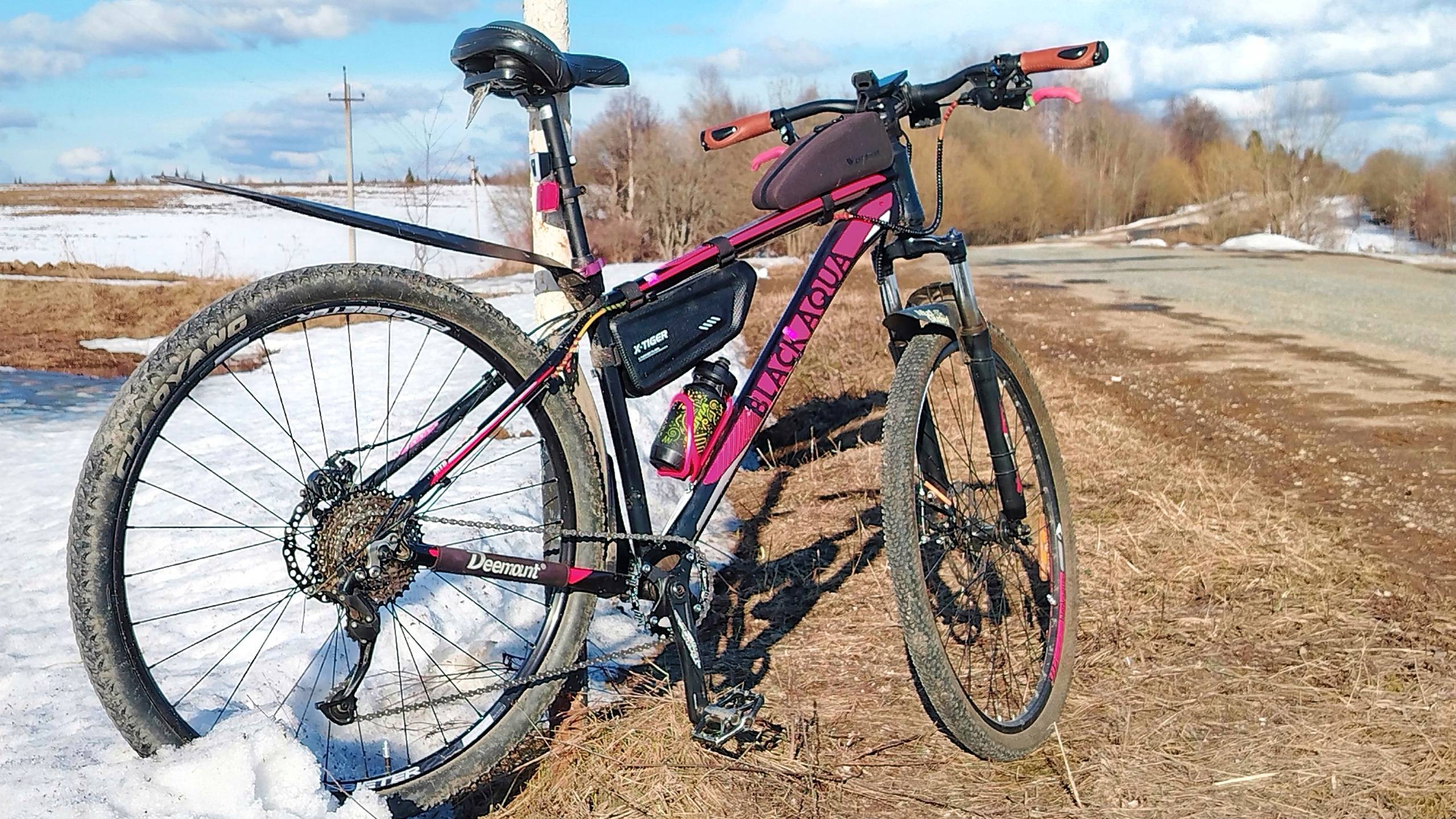 "ПЕРМСКИЙ АПРЕЛЬ".... (Фото Михаила ЩУКИНА (Лысьва),- Поёт Крис РИ (Британия)