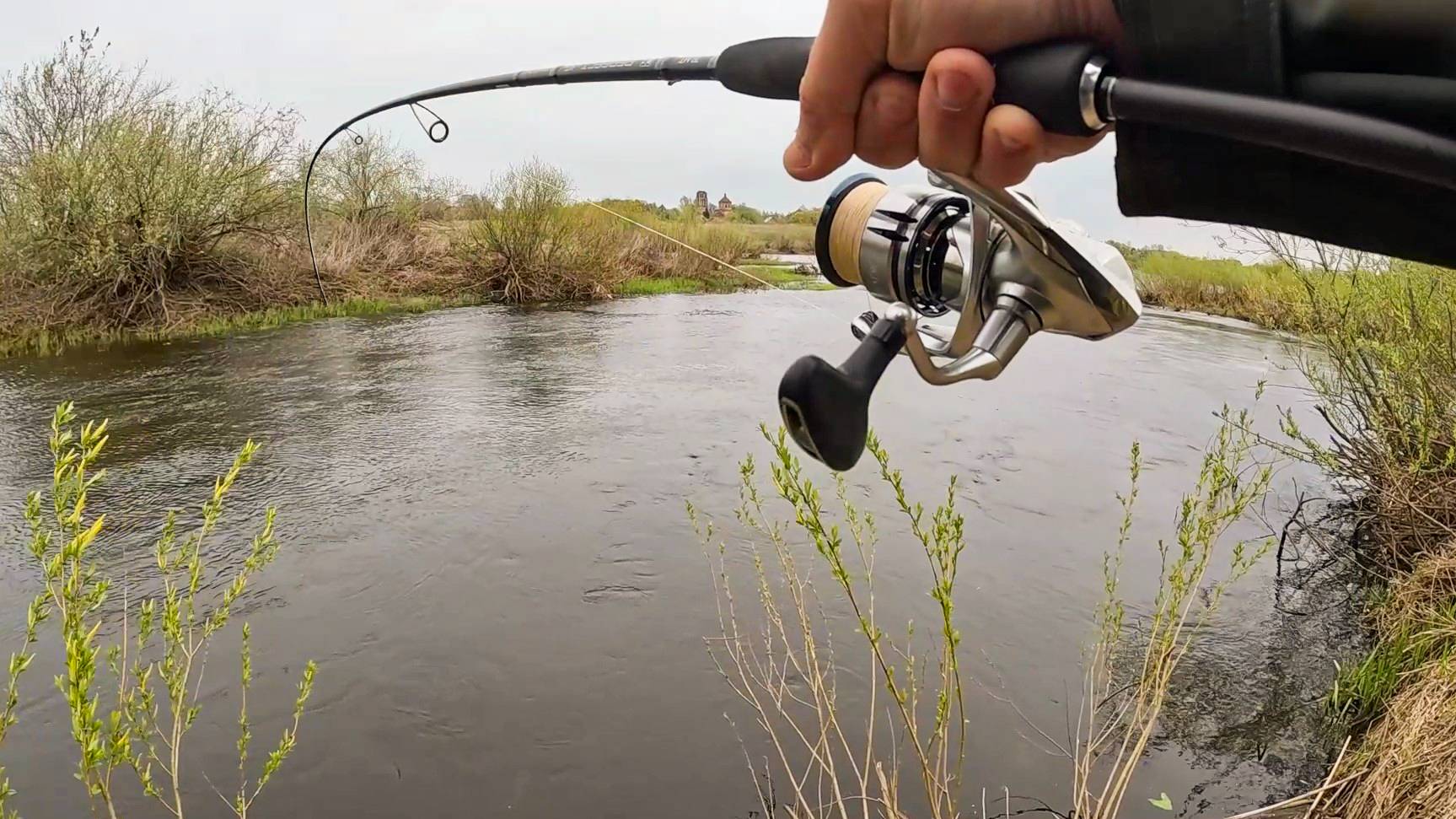 ТАК ВОТ ЧТО щуке НУЖНО ПОСЛЕ НЕРЕСТА! Рыбалка на спиннинг на реке в 2025