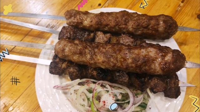 Обедаем в Нагинске кафе Регистан.