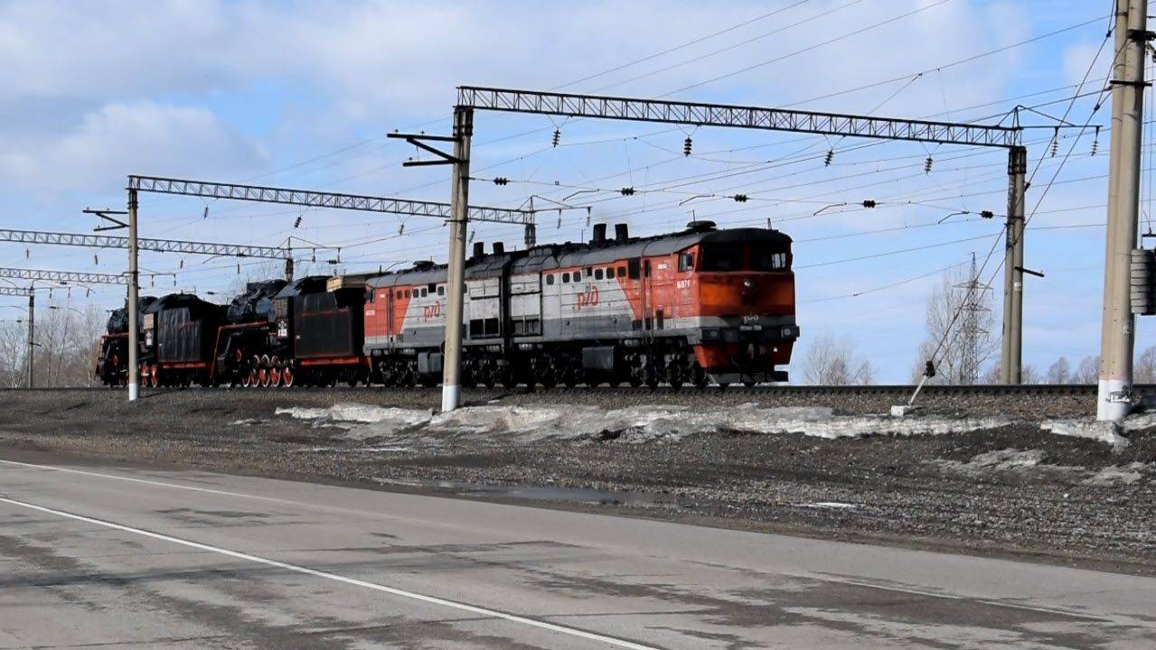 Тепловоз 2ТЭ10М-2360 с паровозами Л-3626 и Л-5110. Звук 10Д100.