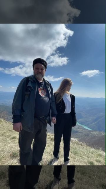 Отец и дочь на горе Заглавак в Сербской Боснии