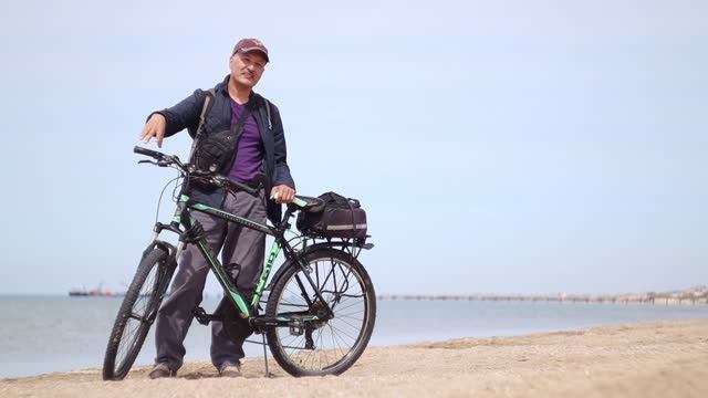 Пляж София в Анапе: Чистый песок и спокойное море 1 мая 2025