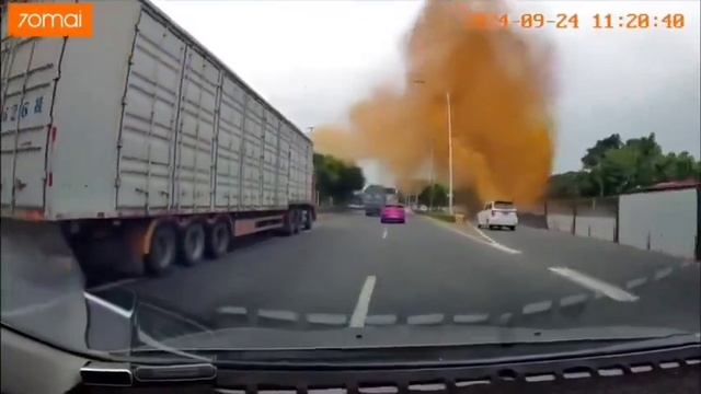 Эпичный прорыв канализации