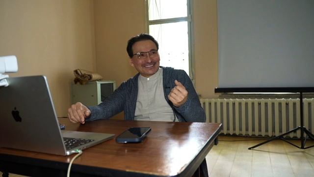 25 апреля 2...