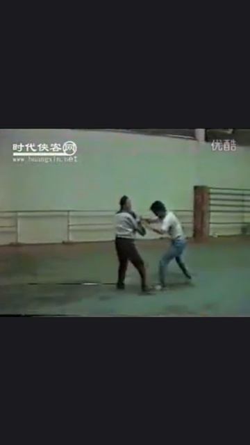 Ша Гочжэн и Ша Цзюньцзе проводят тренировку