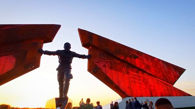 ЭТО ПОТРЯСАЮЩЕ! До мурашек. Мемориальный комплекс _Курская битва_ . _Поныри_ Евгений Долматовский